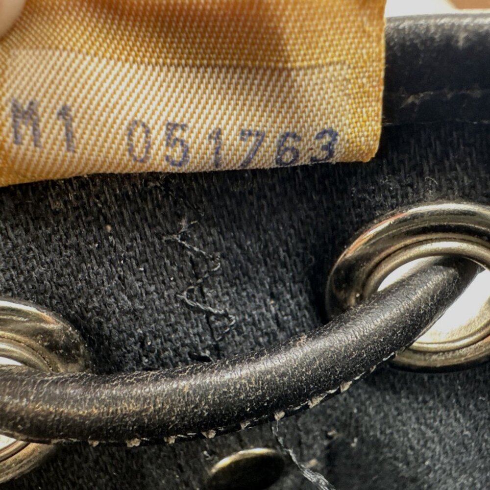 Vintage Dooney & Bourke Bucket Bag Purse Black Crossbody Logo Leather Canvas Y2K - Picture 11 of 12